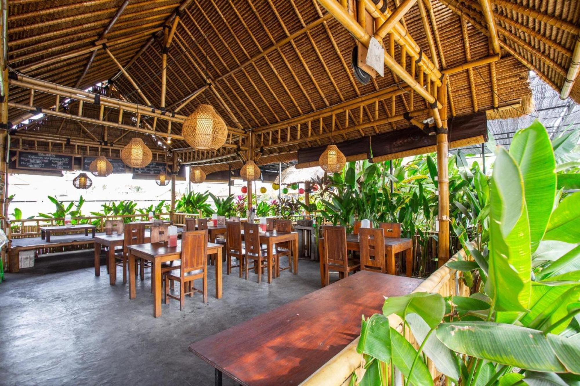Oyo 1207 Pondok 789 Near Canggu Echo Beach Esterno foto