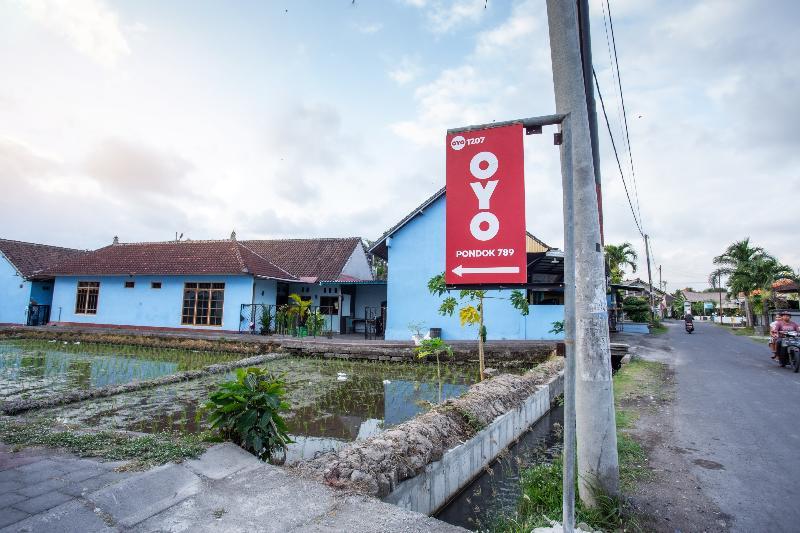 Oyo 1207 Pondok 789 Near Canggu Echo Beach Esterno foto